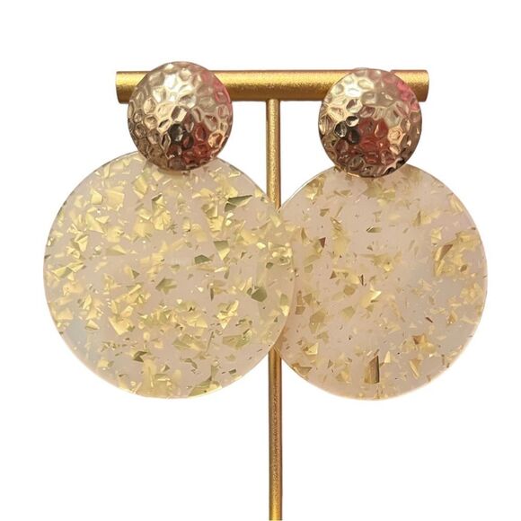 🤯5/$20🤯 Big Statement Acrylic Gold Tone Earrings - Picture 1 of 4
